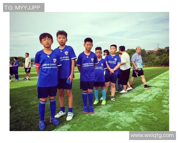 难忘的足球夏令营体验与成长之旅